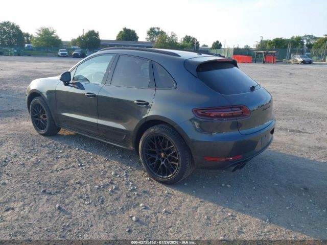2018 PORSCHE MACAN WP1AG2A56JLB65250 Photo 2