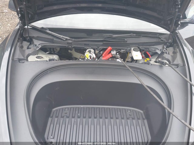 2025 TESLA MODEL 3 5YJ3E1ET1SF936219 Photo 9