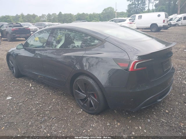 2025 TESLA MODEL 3 5YJ3E1ET1SF936219 Photo 2