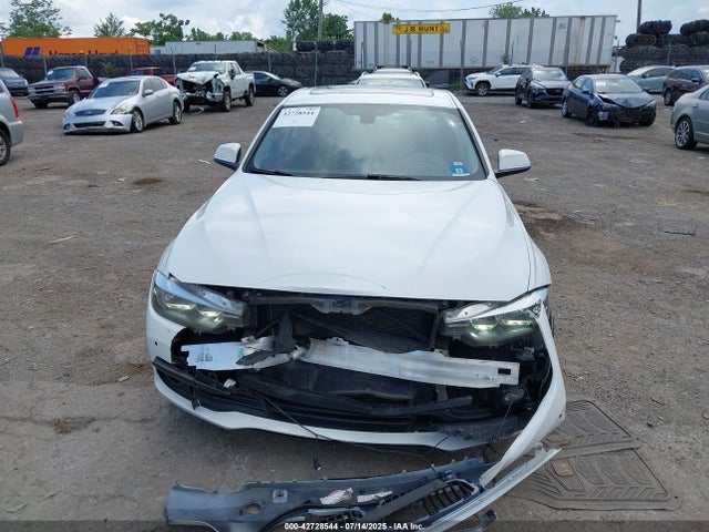 WBA8E5G54GNT41656 BMW 320i