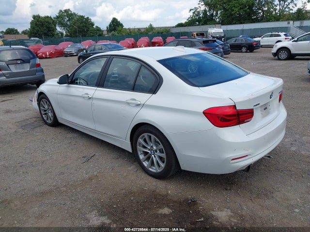 WBA8E5G54GNT41656 BMW 320i