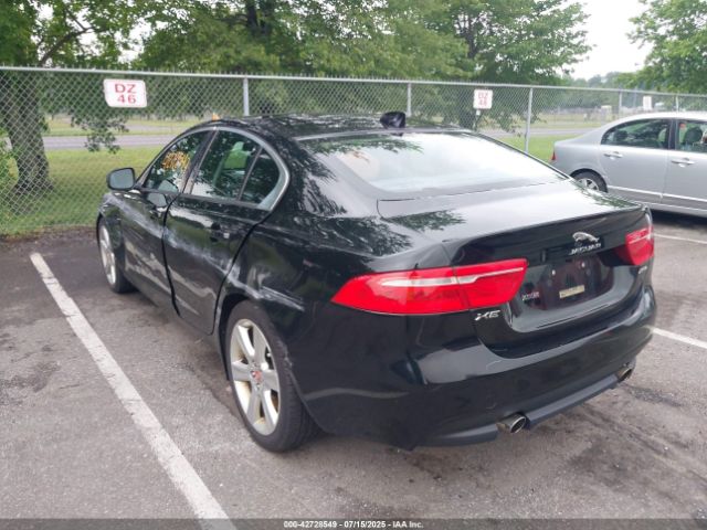 2017 JAGUAR XE SAJAD4BG0HA972053 Photo 2