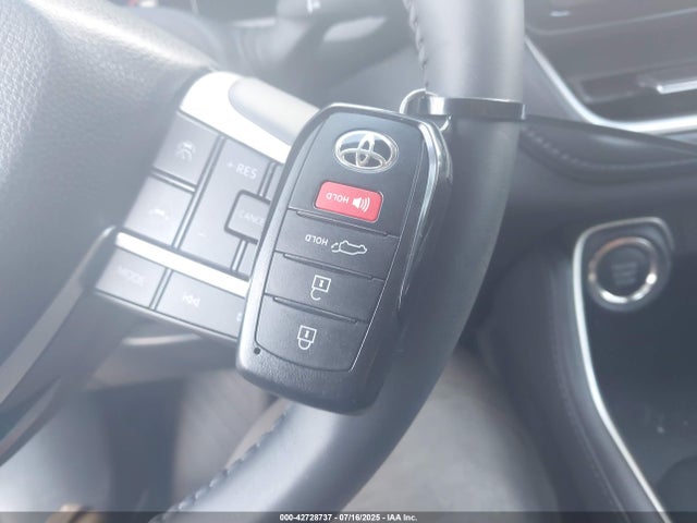 5TDAAAB59SS080883 Toyota Grand Highlander Limited