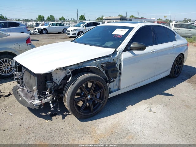 BMW M5 2014 WBSFV9C53ED593286 Image 2