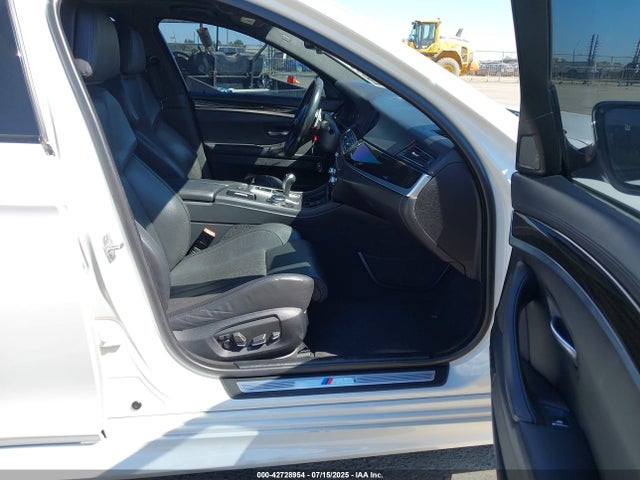 BMW M5 2014 WBSFV9C53ED593286 Image 5