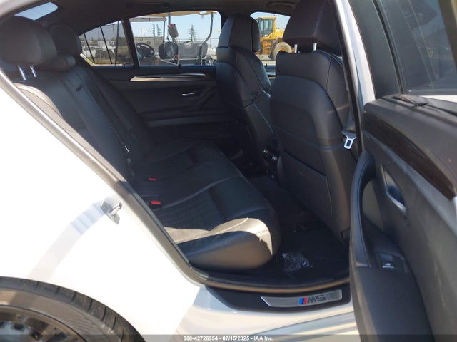BMW M5 2014 WBSFV9C53ED593286 Image 8