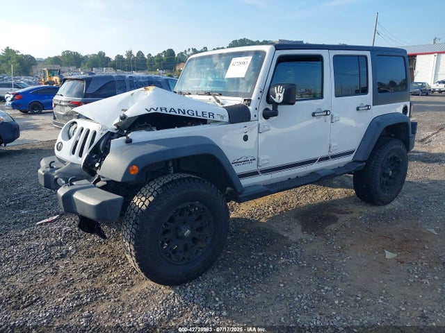 1C4BJWDG0EL315676 Jeep Wrangler