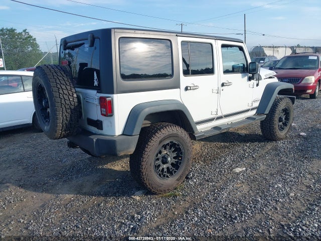 1C4BJWDG0EL315676 Jeep Wrangler