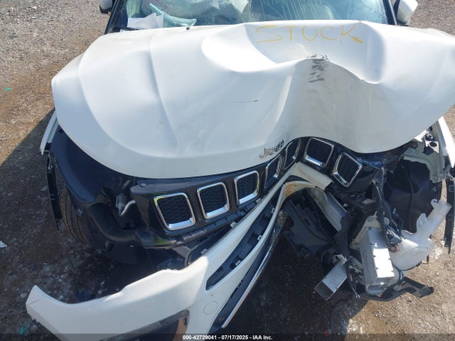 3C4NJDCB4JT315699 Jeep Compass