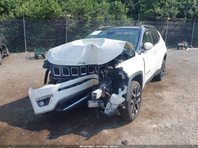 3C4NJDCB4JT315699 Jeep Compass