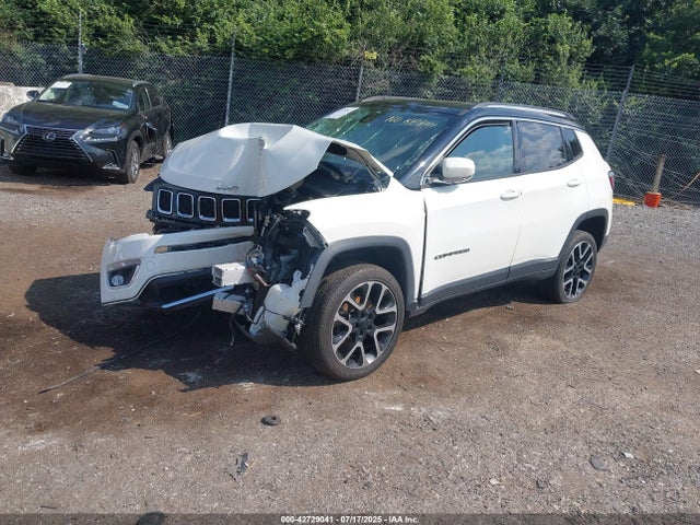 3C4NJDCB4JT315699 Jeep Compass