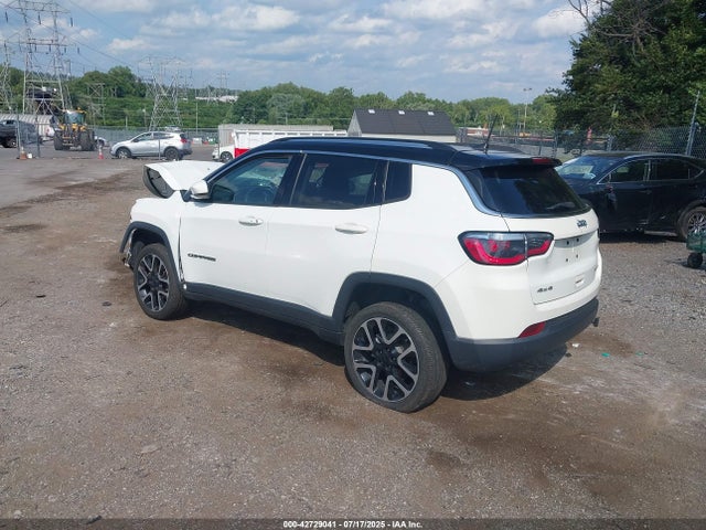 3C4NJDCB4JT315699 Jeep Compass