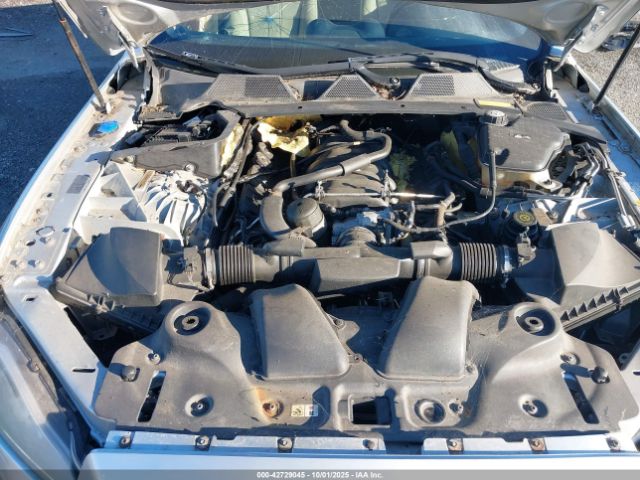 2011 JAGUAR XJ SAJWA2GB5BLV16609 Photo 9