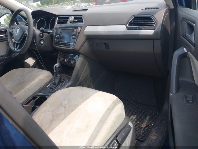 3VV1B7AX5JM091561 Volkswagen Tiguan
