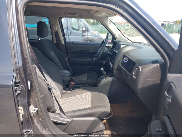 Jeep 2015 2015 1C4NJRBB4FD147798 Image 5
