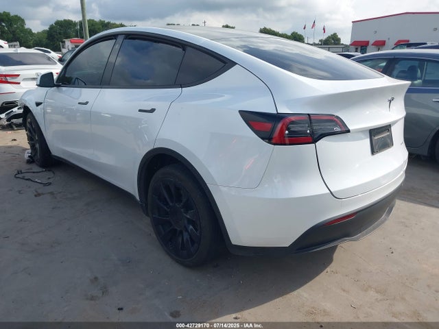 Tesla Model Y 2023 7SAYGDEE2PA071402 Image 3