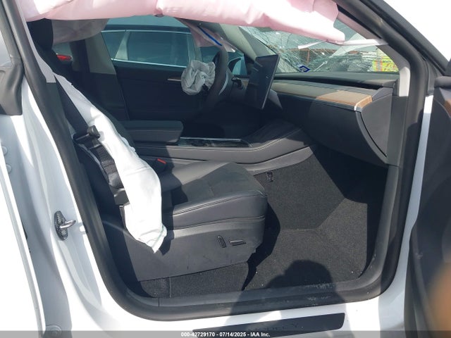 Tesla Model Y 2023 7SAYGDEE2PA071402 Image 5