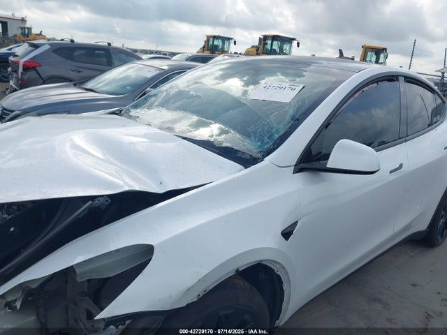 Tesla Model Y 2023 7SAYGDEE2PA071402 Image 6