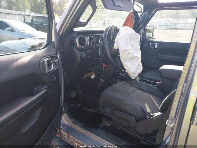 1C4HJXDG2KW536268 Jeep 2019
