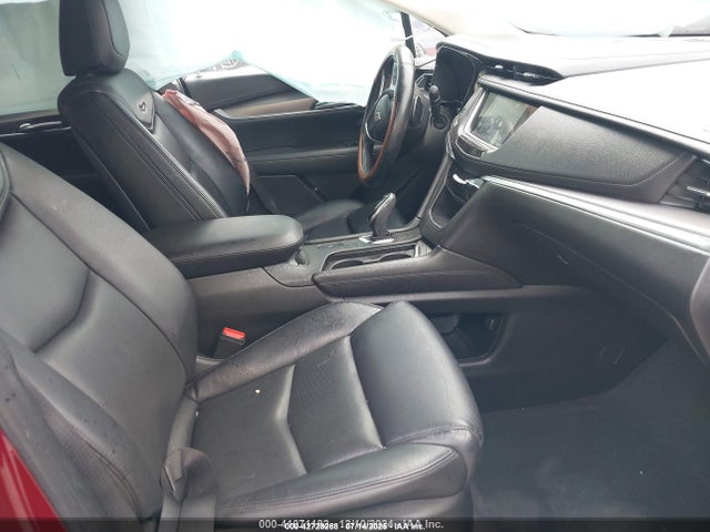2017 CADILLAC XT5 1GYKNBRSXHZ282143 Photo 4