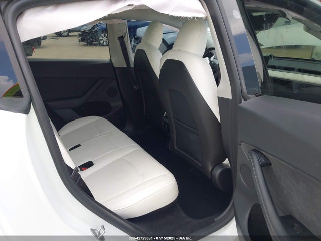2024 TESLA MODEL Y 7SAYGDED2RF035190 Photo 7