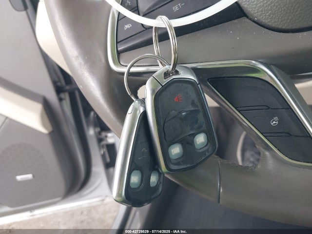 2017 CADILLAC XT5 1GYKNDRS4HZ228381 Photo 10