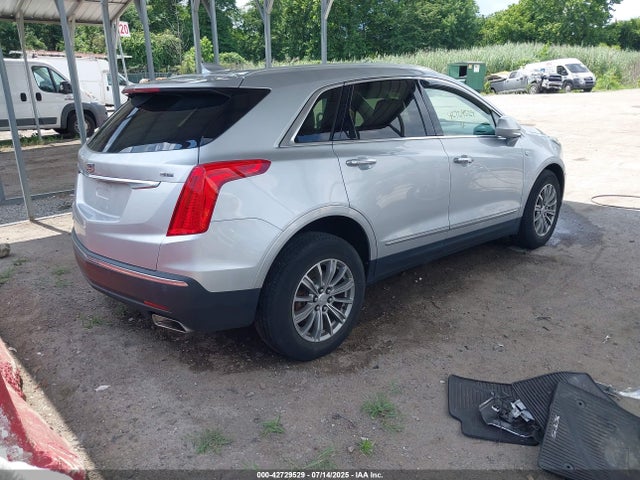 2017 CADILLAC XT5 1GYKNDRS4HZ228381 Photo 3