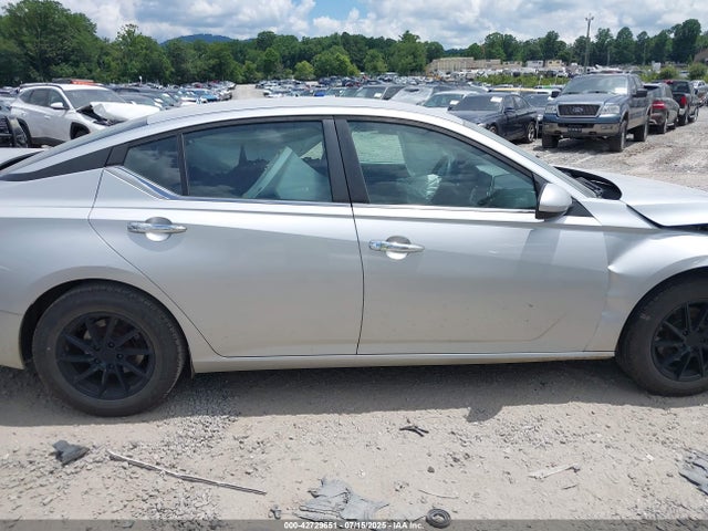 Nissan 2019 2019 1N4BL4BV0KC208032 Image 13
