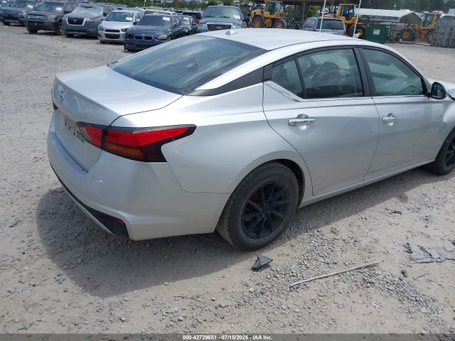 Nissan 2019 2019 1N4BL4BV0KC208032 Image 4