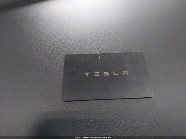 5YJ3E1EA8KF298923 Tesla 2019