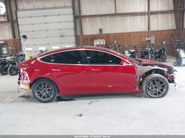 5YJ3E1EA8KF298923 Tesla 2019
