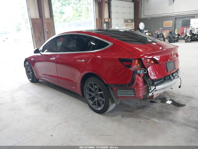 5YJ3E1EA8KF298923 Tesla 2019