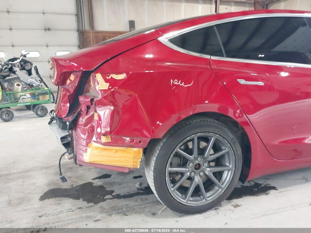 5YJ3E1EA8KF298923 Tesla 2019
