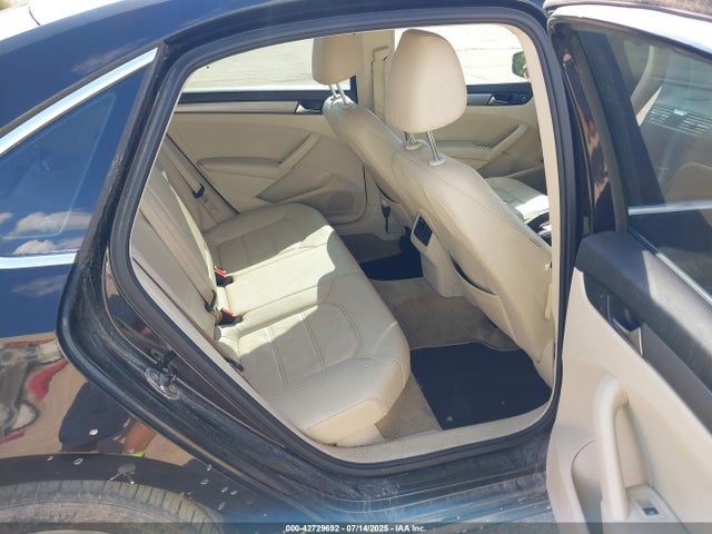 Volkswagen Passat 2014 1VWBN7A30EC082729 Image 8