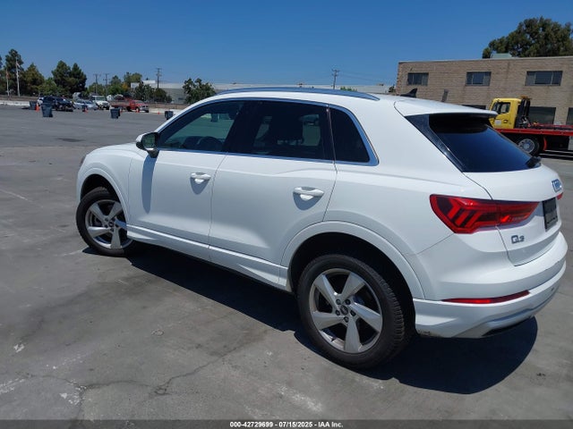 WA1AUCF32M1063560 Audi 40 tfsi 2.0t
