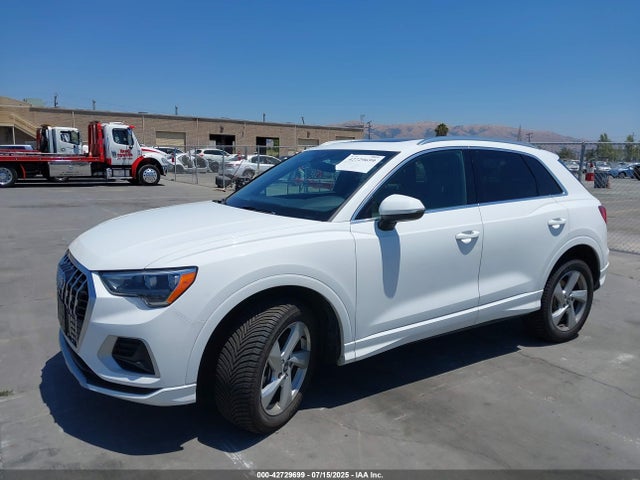 WA1AUCF32M1063560 Audi 40 tfsi 2.0t