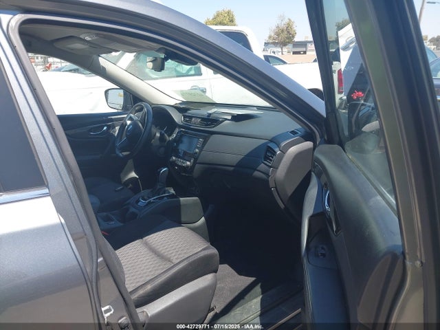 JN8AT2MTXKW261572 Nissan 2019