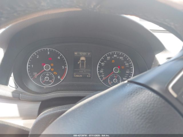 2015 VOLKSWAGEN PASSAT 1VWBV7A38FC018584 Photo 6