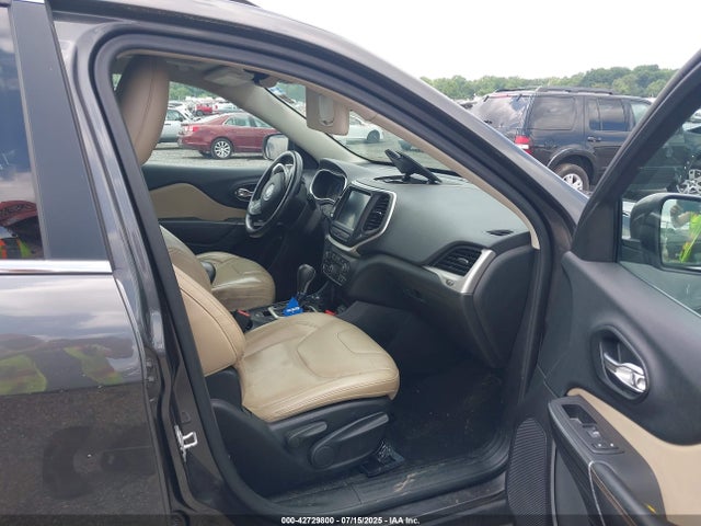 1C4PJMDS7GW131643 Jeep Cherokee