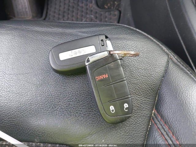 3C4NJDDB8KT671265 Jeep 2019