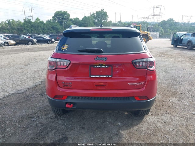 3C4NJDDB8KT671265 Jeep 2019