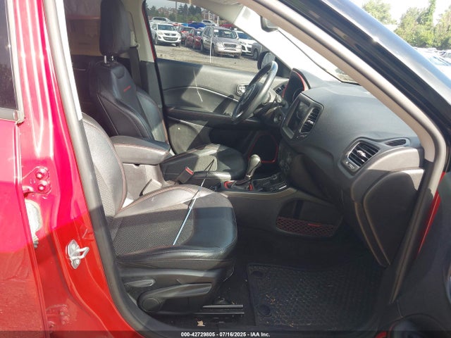 3C4NJDDB8KT671265 Jeep 2019