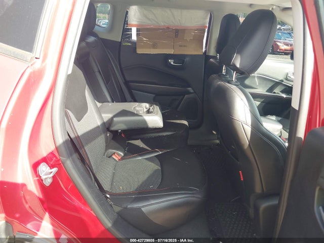 3C4NJDDB8KT671265 Jeep 2019