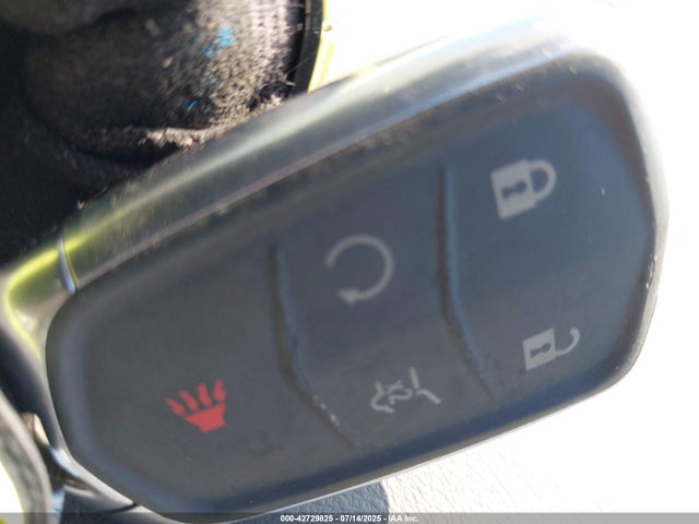 2017 CADILLAC XT5 1GYKNBRS3HZ249498 Photo 10