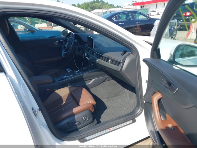 2017 AUDI A4 WAUENAF44HN034008 Photo 4