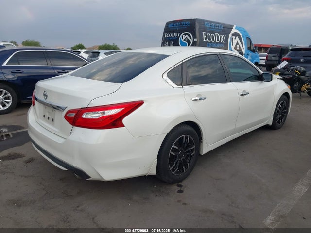 1N4AL3AP8GC111399 Nissan 2016