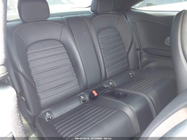 WDDWJ6EB8KF817923 Mercedes-Benz m276