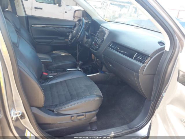 2019 MITSUBISHI OUTLANDER JA4AD3A31KZ019751 Photo 4