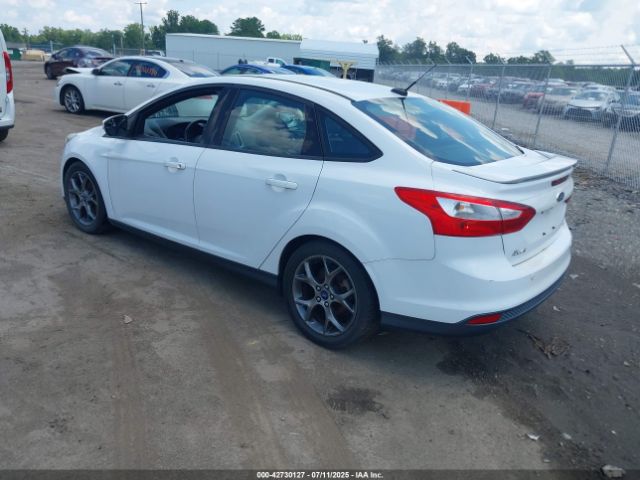 2014 FORD FOCUS 1FADP3F27EL251021 Photo 2