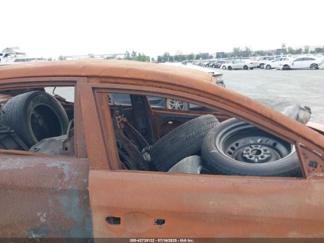 2019 HYUNDAI ELANTRA 5NPD74LF6KH497100 Photo 4